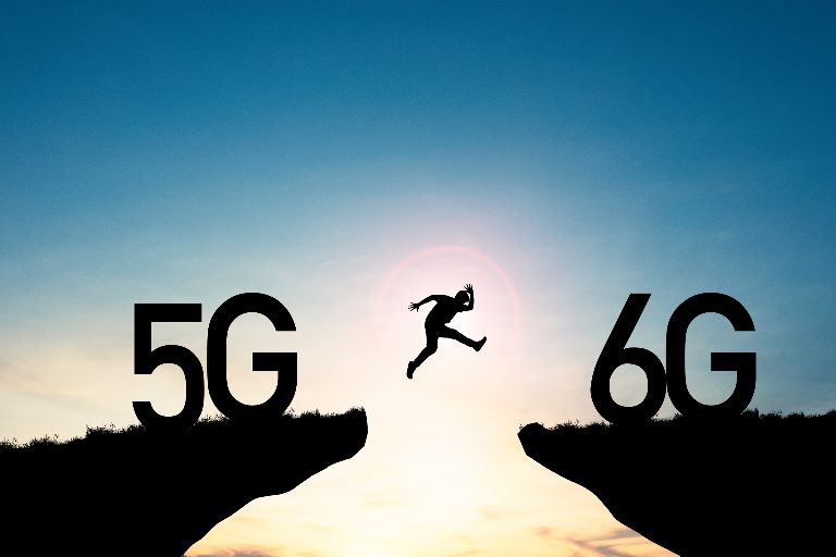 przejscie-ztechnologii-5g-na-6g.jpg