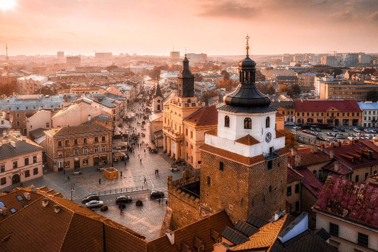 Jak z╠çyja╠Ę, pracuja╠Ę i wypoczywaja╠Ę mieszkan╠ücy Lublina i aglomeracji lubelskiej.jpg