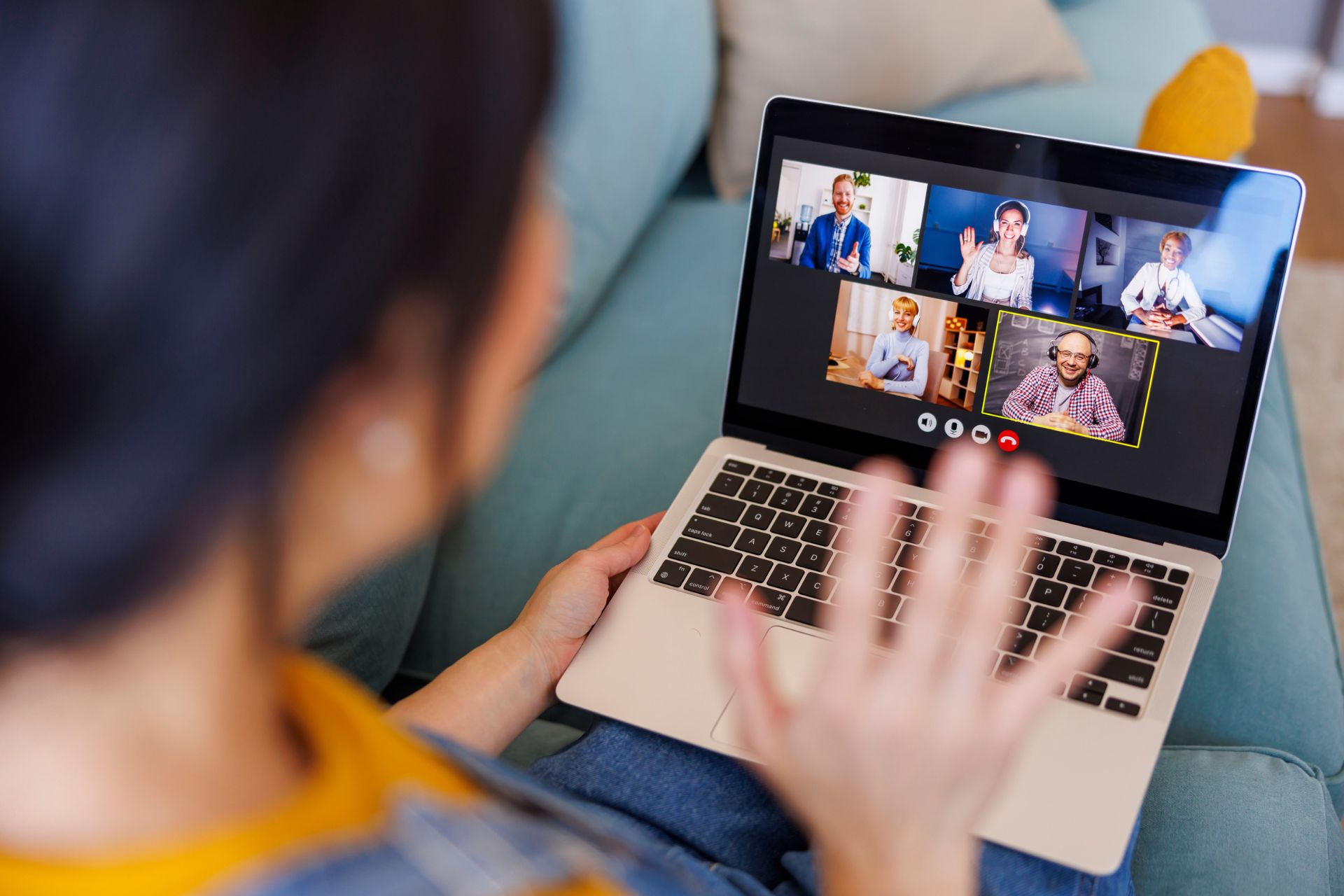 Internet na kartę bez limitu do pracy zdalnej – czy to się opłaca? | Play