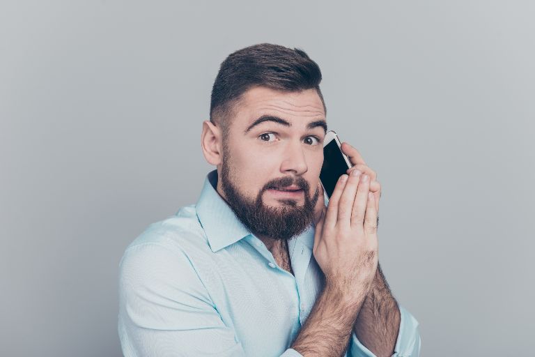 Czy telefony podsłuchują, żeby wyświetlać spersonalizowane reklamy_1.jpg