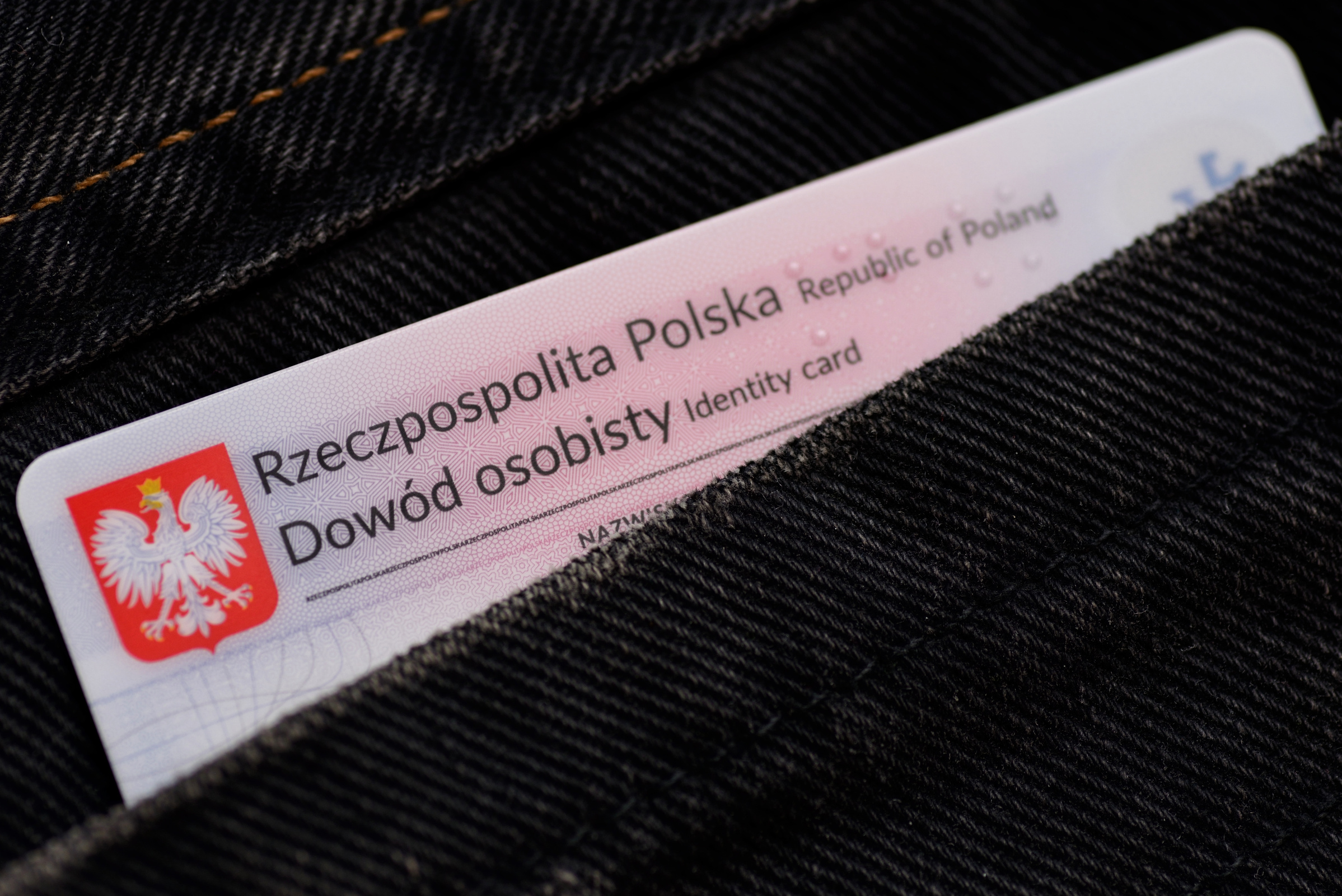 Dowód osobisty, z którego można korzystać nawet po zastrzeżeniu PESEL w aplikacji mObywatel
