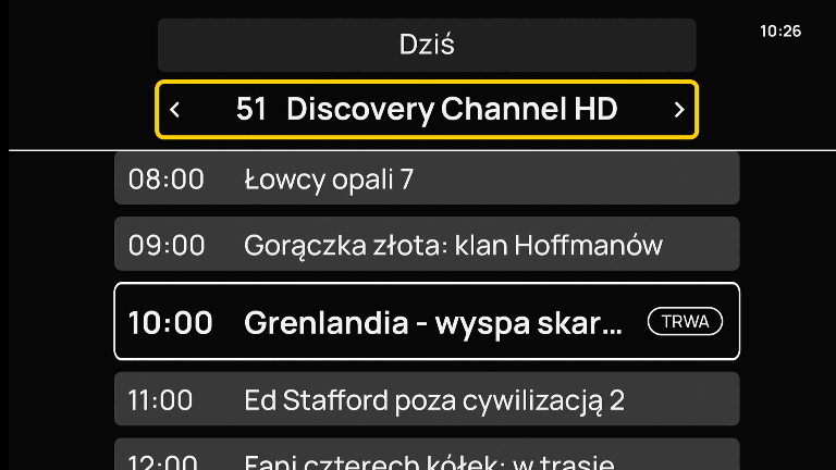 Widok ekranu telewizora z uproszczonym przewodnikiem, zaznaczonym kanałem TV  i listą programów na tym kanale.